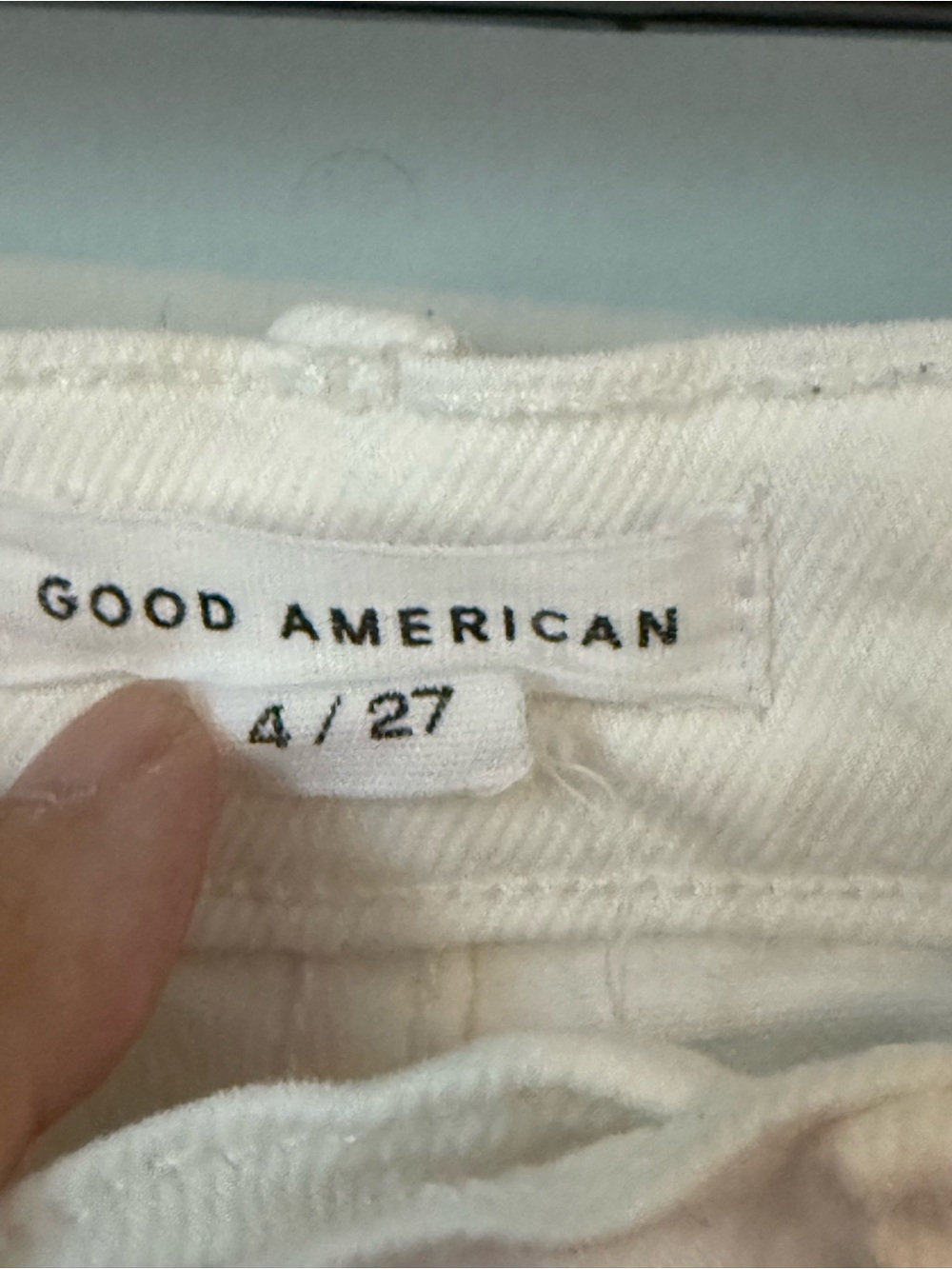 Good American White Denim distressed Women Shorts Size 4/27 - Picture 3 of 5
